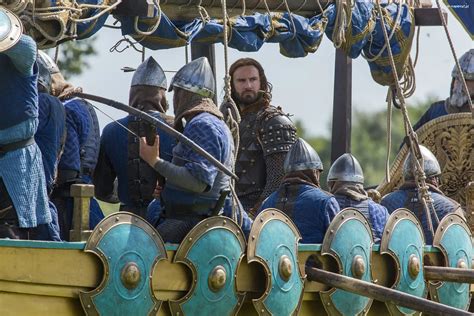 Vikings Rollo Lothbrok Wikingowie Serial Clive Standen Tarcze