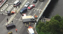 沙田大涌橋路4車相撞 3人受傷送院治理 - 香港經濟日報 - TOPick - 新聞 - 社會 - D170817