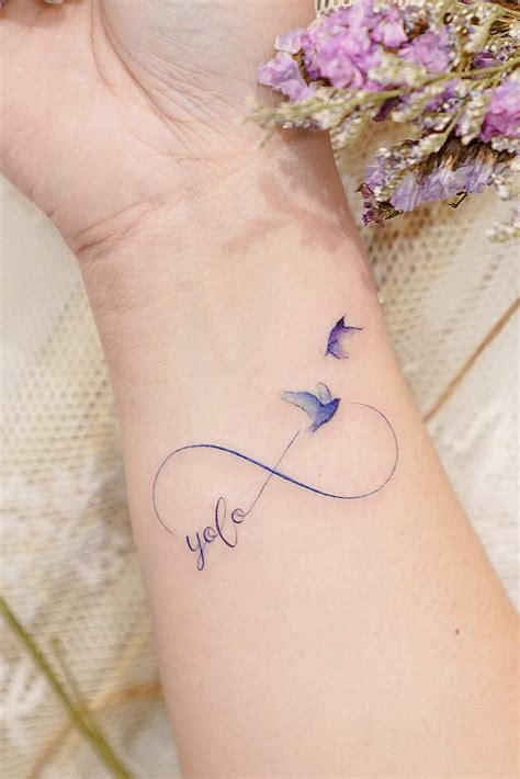 33 Delicate Wrist Tattoos For Your Upcoming Ink Session