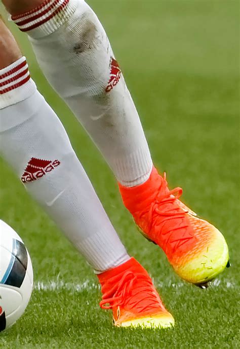 On 31 august 2016, he was signed by nemzeti bajnokság i club videoton. Global Boot Spotting - SoccerBible