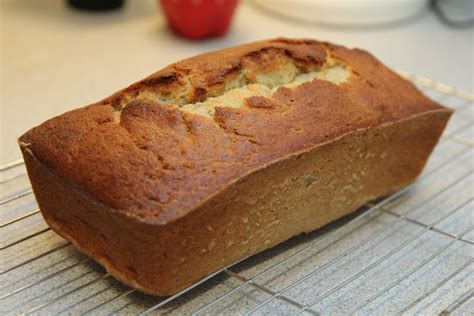 Clean ingredients, easy to make, preserves well (read more about how to preserve). How Many Calories Are in a Banana?