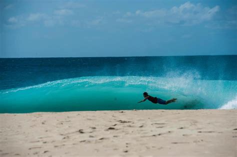Body Surfing Big Waves Page 3 Surf Forecasts And Surf Reports