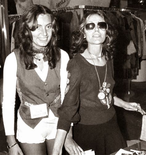 Loredana bertè, presente a verissimo, piange ancora la sorella mia martini e sente un peso sulla coscienza: carpe diem: Mia Martini e Loredana Bertè: Uno spettacolo ...