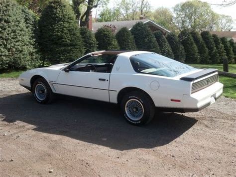 Purchase Used 1983 Pontiac Firebird Trans Am Coupe 2 Door 50l In