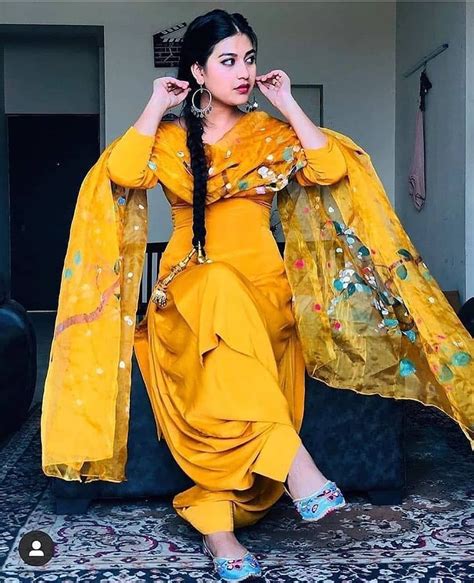 495 Likes 3 Comments Suitsdesign Punjabisuits On Instagram “punjabaan Punjabanjatti