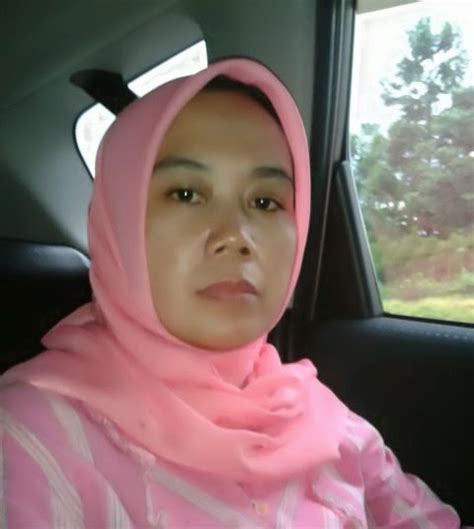 Paid promote mulai 20k on instagram: Janda Muslimah Cari Suami Yang Udah Kerja dan Taat Allah - Biro Kontak Jodoh Indonesia