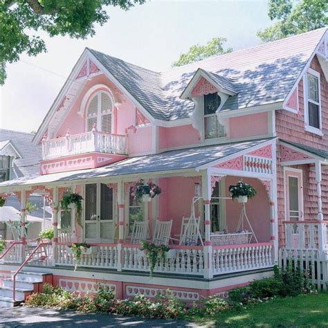 Pin By Cherlynn Torre On Pretty In Pink Pink Houses Victorian Homes