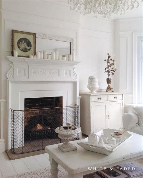 3 French Country Fireplace Mantel Decor Ideas