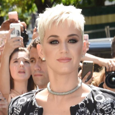 Aggregate 90 Katy Perry Current Hairstyle Vova Edu Vn