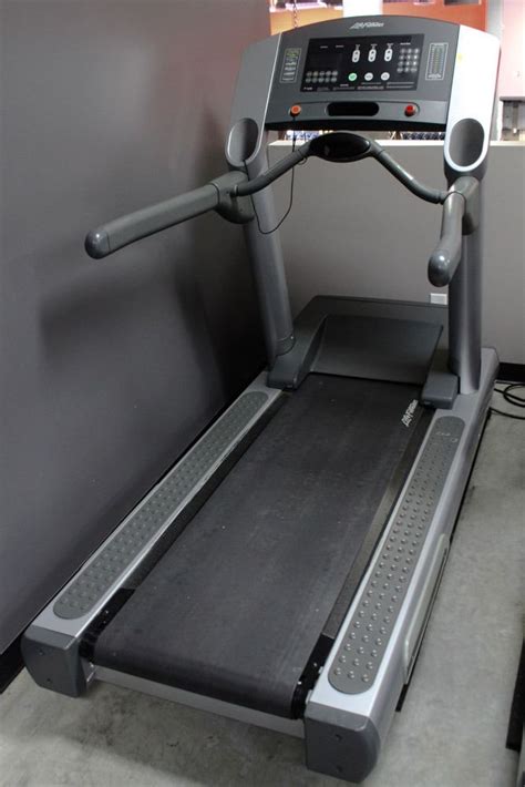 Life Fitness 95ti Treadmill