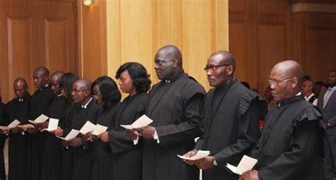 Juízes Angolanos Levam Estado A Tribunal Queixando Se De Mendicidade