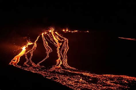 Photographing Volcanoes Best Tips And Tricks For Beginners