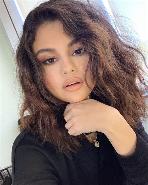 12 Selena Gomez Photos 2020 Pics