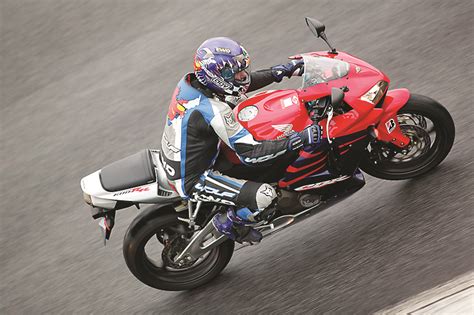 And that's why we strive to make our honda cbr600rr. First Ride: 2005 Honda CBR600RR | Visordown