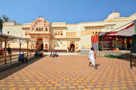 India Madhya Pradesh Orchha Ram Raja Temple 8 Flickr