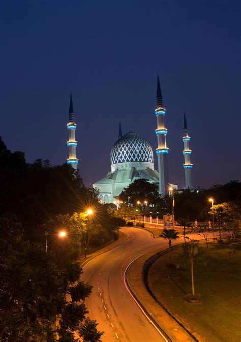 Delve into shah alam in selangor (malaysia). Masjid Shah Alam Malaysia | Shah Alam Mosque Malaysia | Flickr