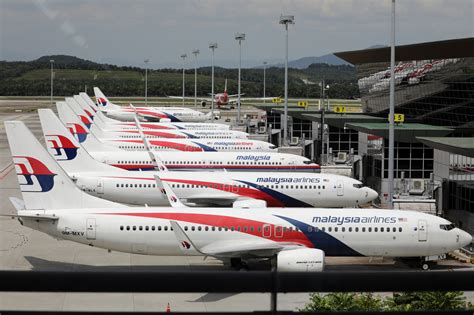 The top 10 competitors in malaysia airlines' competitive set are airasia group berhad, singapore airlines, thai, british airways, etihad, emirates, qatar airways, turkish. Malaysia Airlines Employees Offered Early Retirement ...
