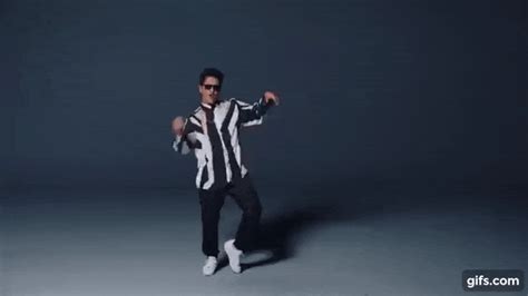 We Are Living For Bruno Mars That S What I Like Video Dance Spirit