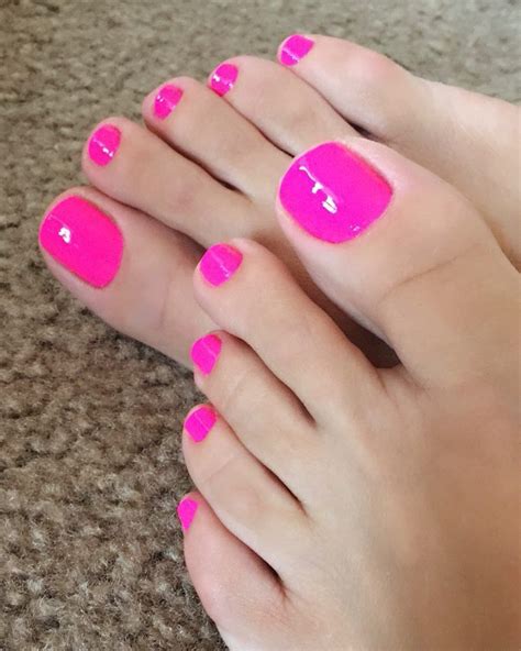 Splash Of Pink Pink Toe Nails Pretty Toe Nails Cute Toe Nails Pink