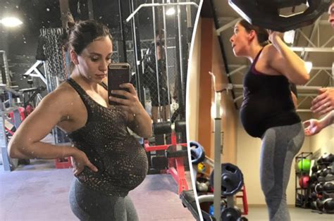 Pregnant Powerlifter Pumps Iron Until Day Before Labour Daily Star