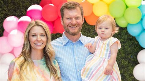 Dale Earnhardt Jrs Hilarious Reaction To Wife Amy Expecting Second Child