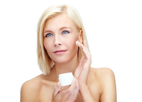 Topical Antioxidants What They Are And How Theyll Keep Your Skin