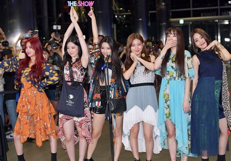 It does not meet the threshold of originality needed for copyright protection, and is therefore in the public domain. (G)I-DLE·(여자)아이들 (@G_I_DLE) | Twitter | Soyeon