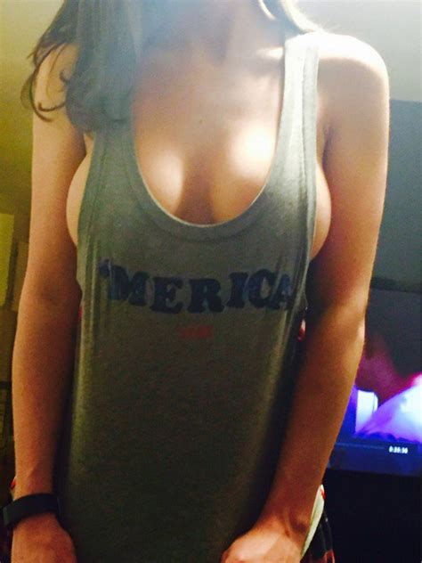 Sideboob So Good Its Serious 40 Photos Thechive