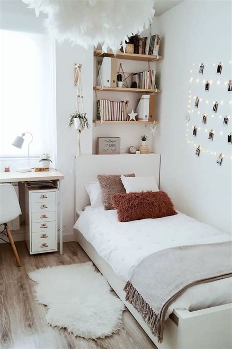 40 Aesthetic Room Decors To Add To Your Room In 2020 Small Room