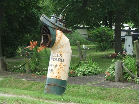 Tuckerton lighthouse with solar light mailbox. The "Tugboat Mailbox" - FreeShipPlans.com