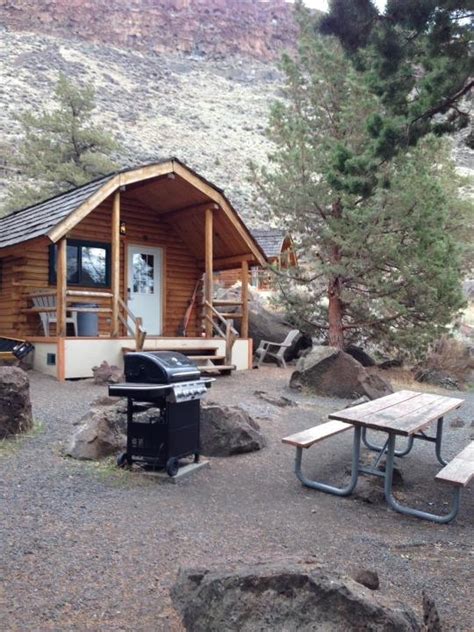 Cove palisades resort and marina specializes in the rentals of houseboats, ski boats, patio boats, fishing boats, jet skis, kayaks, paddle boats, paddle boards and water toys. The Cove Palisades State Park Crooked River Campground ...