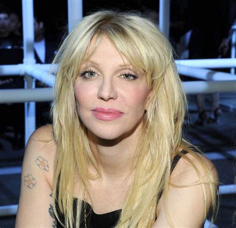 Now This Courtney Love Has Proof Shes Found Missing Malaysian Plane