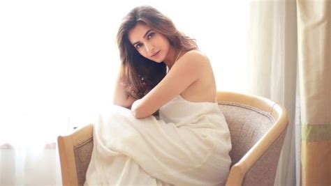 Kriti Kharbanda In Sexy White Backless Dress Hd Wallpaper Fresh Wide