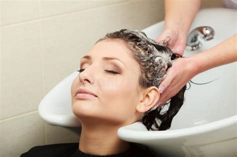 Hairstylist Washing Woman Hair Hairdressing Beauty Salon Stock Image