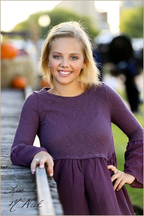Denton Guyer Senior Pictures Of A Beautiful Girl By Flower Mound