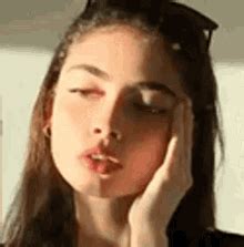 Baddie aesthetic gif pfp discord : Retro Aesthetic Pfp Gif / Aesthetic 80saesthetic Gifs ...