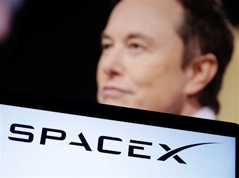 SpaceX to raise $750 million at $137 billion valuation - CNBC | Reuters