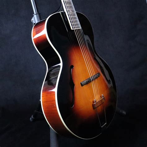 SOLD The Loar LH 700 Deluxe Solid Archtop Acoustic Guitar Thatrhythmman