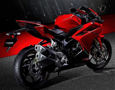 Honda cbr250rr 2021 price starts at rp 61,7 million and goes upto rp 73,5 million. 5 Must-Know Facts About 2019 Honda CBR250RR