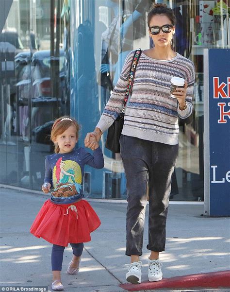 Jessica Alba Spends Quality Bonding Time With Young Daughter Haven Daily Mail Online