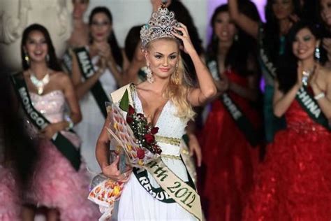 Miss Czech Republic Is Miss Earth Yahoo Celebrity Philippines