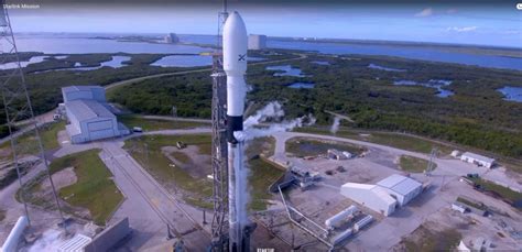 starlink spacex envoie 60 satellites de plus dans l espace et récupère son premier étage next