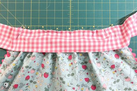 How To Sew Kids Aprons A Free Childs Apron Pattern Polka Dot Chair