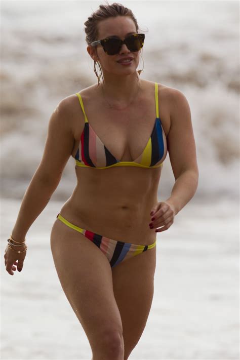 Hilary Duff Mike Comrie Go On Hawaii Hilary Duff Bikini Hilary Duff Bikinis