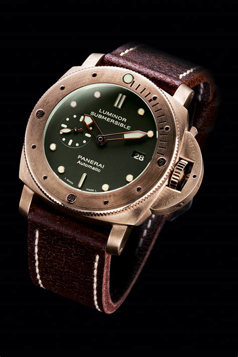 Panerais 8700 Green Submersible You Can Only Buy Online Esquire