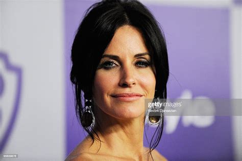 Actress Courteney Cox Arrives At The Instyle And Warner Bros 67th