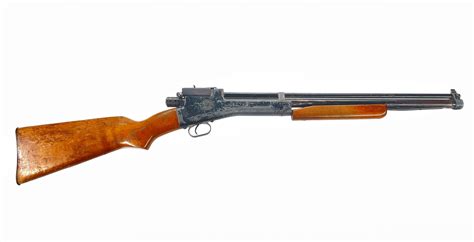 Lot 1924 CROSMAN ARMS CO PUMP ACTION 22 CAL PELLET RIFLE