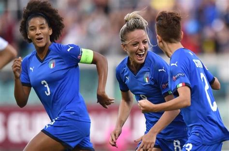 nazionale calcio femminile dell italia giocatrici 2023 24 donne sul web