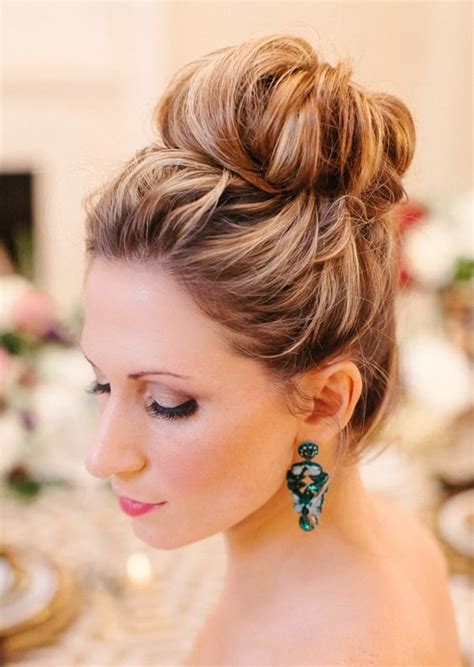 60 Bridal Topknots Lovely Hairstyle Ideas Účesy Vlasy Svatba