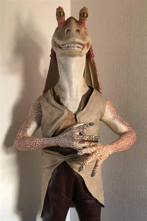 Star Wars Fan Attacked With Arm From Jar Jar Binks Model